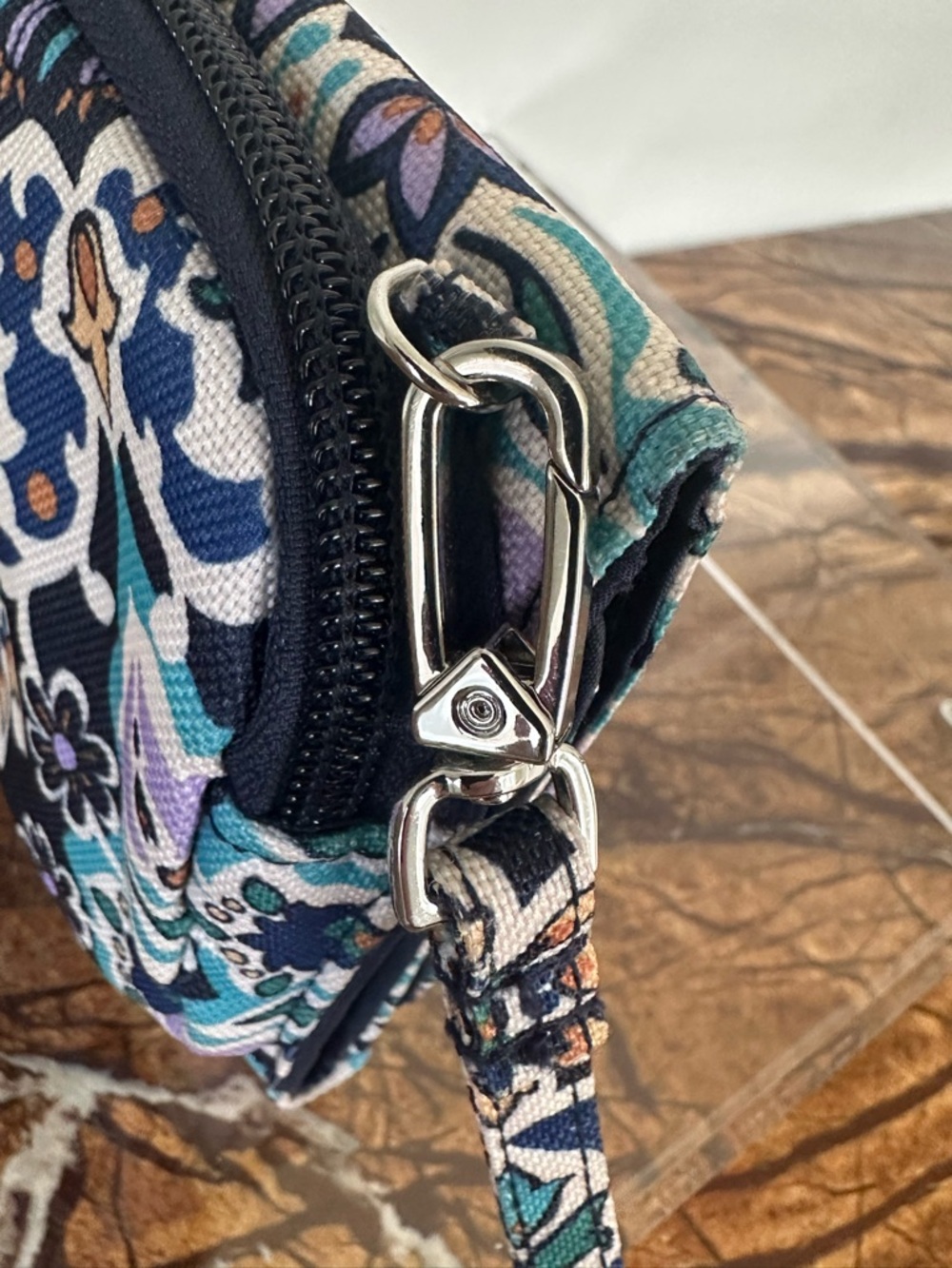 Vera Bradley RFID Wallet/Crossbody Bag Navy, Off White, Aqua Floral - Picture 7 of 10